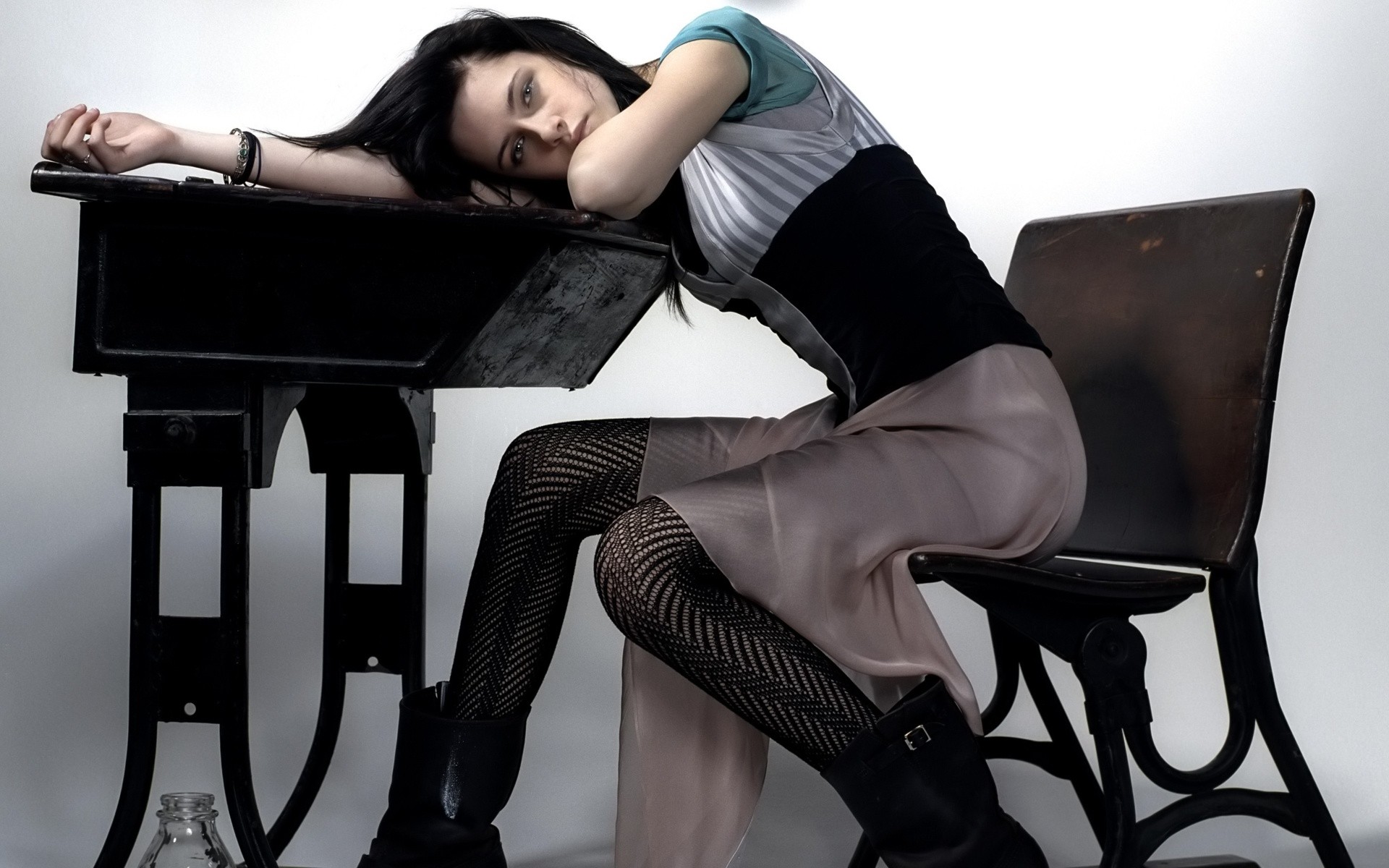 kristen stewart brunette tights table chair view