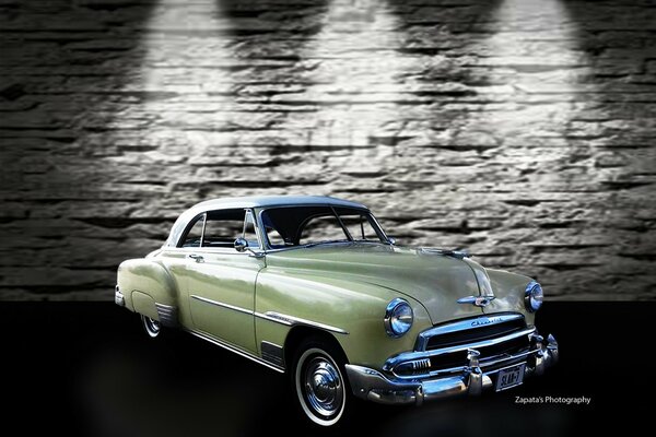 Chevrolet mit runden Scheinwerfern Oldtimer