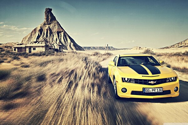 Camaro wallpaper at speed in the desert