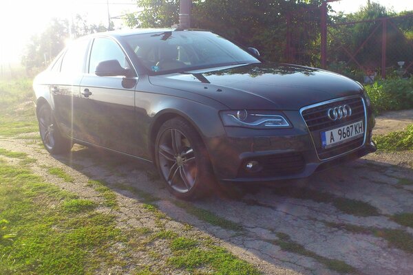 Audi A 4 grey car