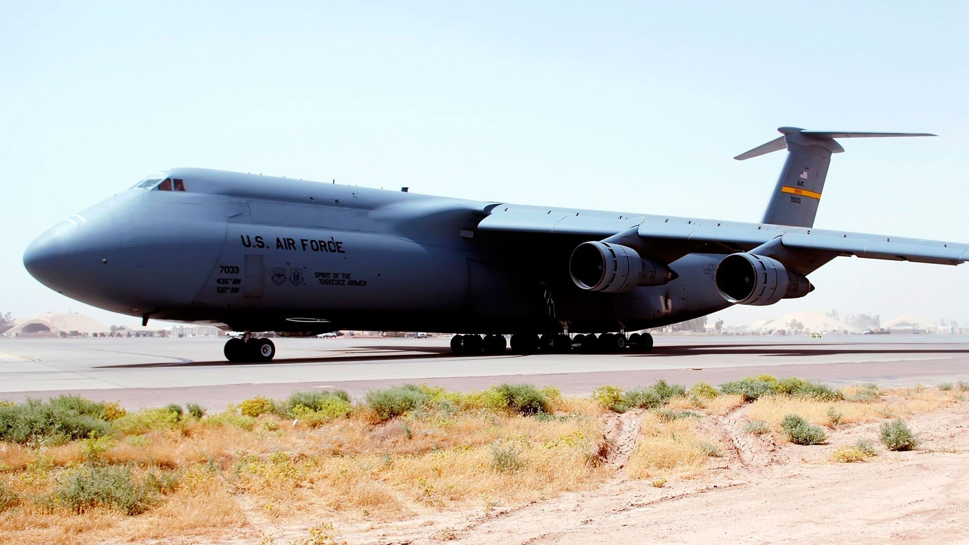 fracht basis flugzeug militär c-5