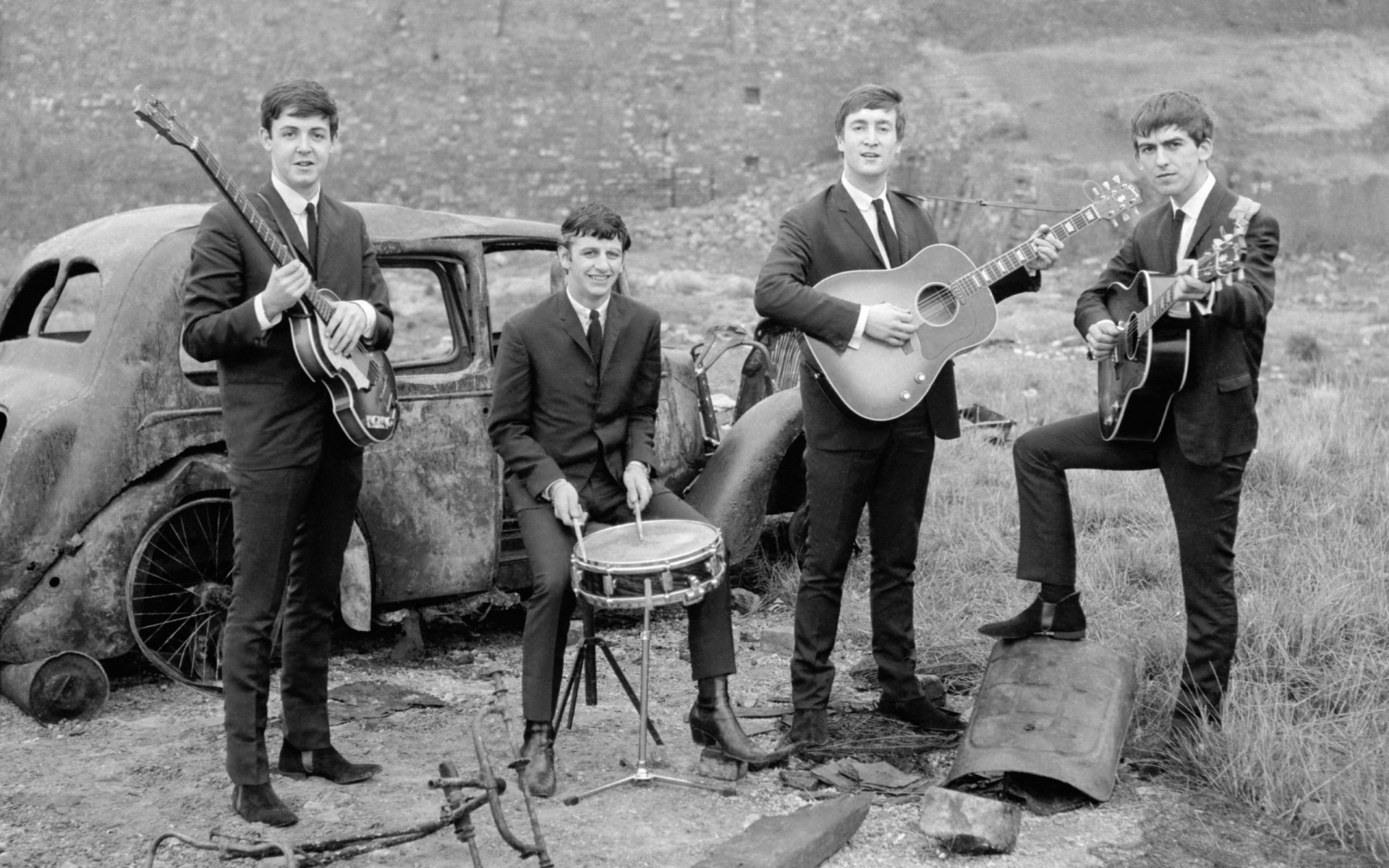 the beatles chicos jóvenes coche viejo hombres colectivo cuarteto