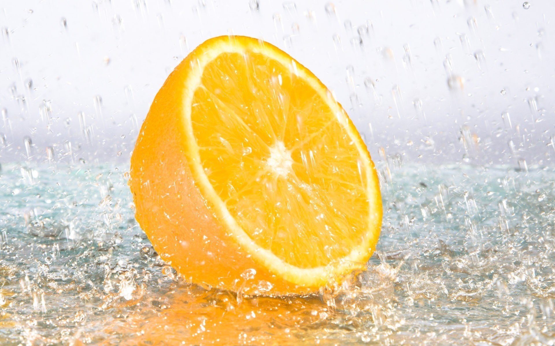 Свежесть лимона. Алмазная мозаика апельсины. Фрукты в воде. Лимон. Сочные фрукты.