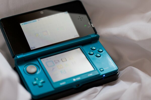 Console portatile Nintendo su tessuto