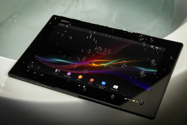 Tablette Sony Xperia dans la baignoire