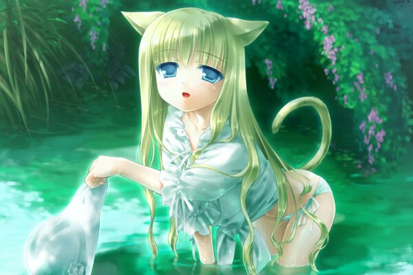 Catgirl im Badeanzug im Wasser