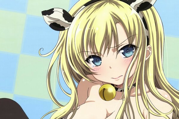 Kashiwazaki Sena avec une cloche autour du cou