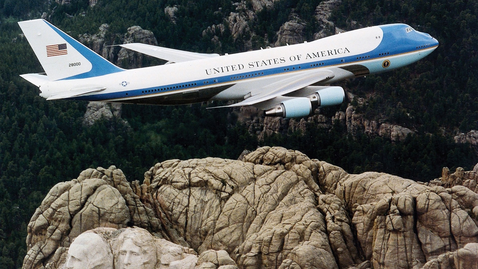 avion états-unis arbres près montagnes