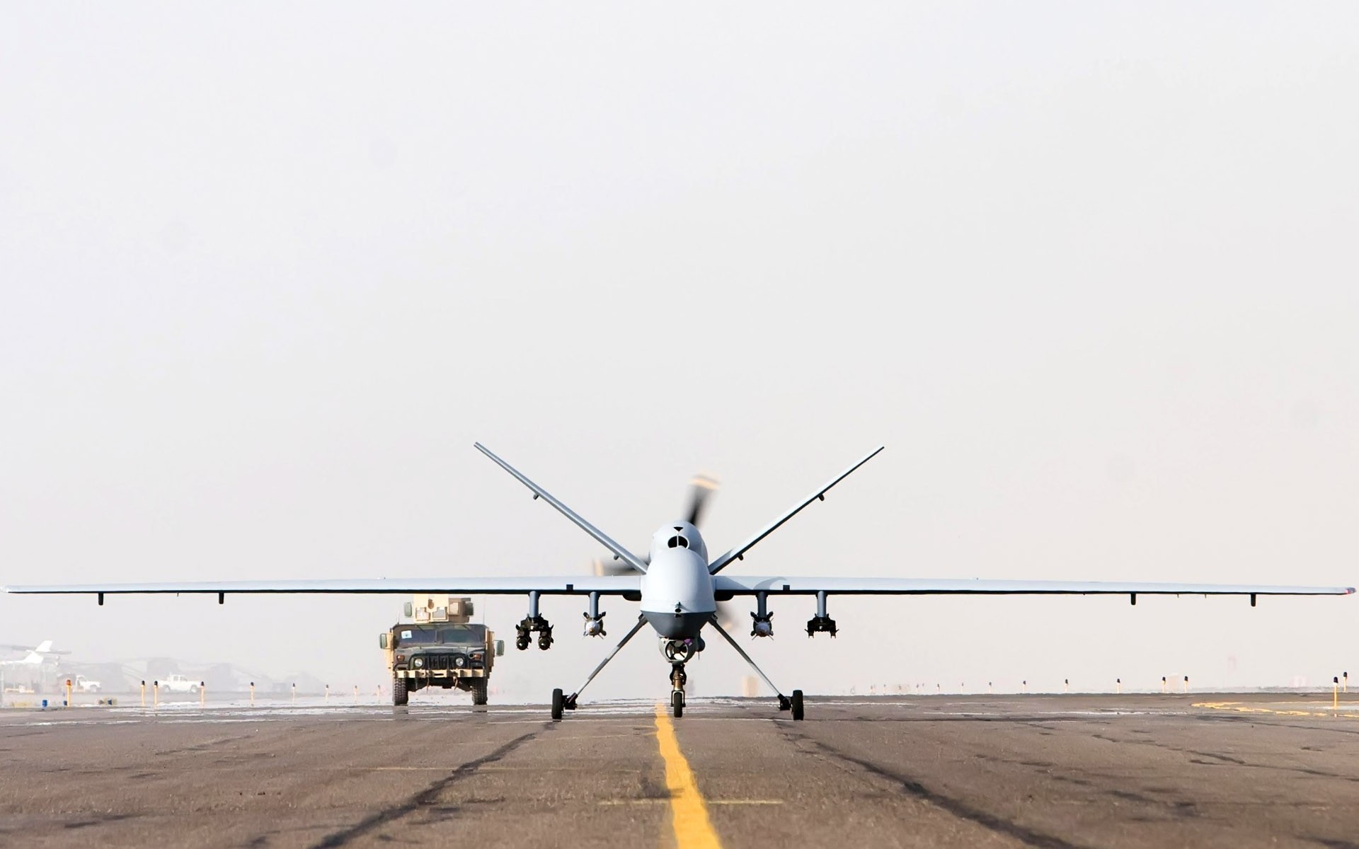 avión reaper reventon blanco militar