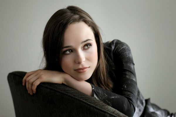 Ellen Page, when still a girl, accent on the look