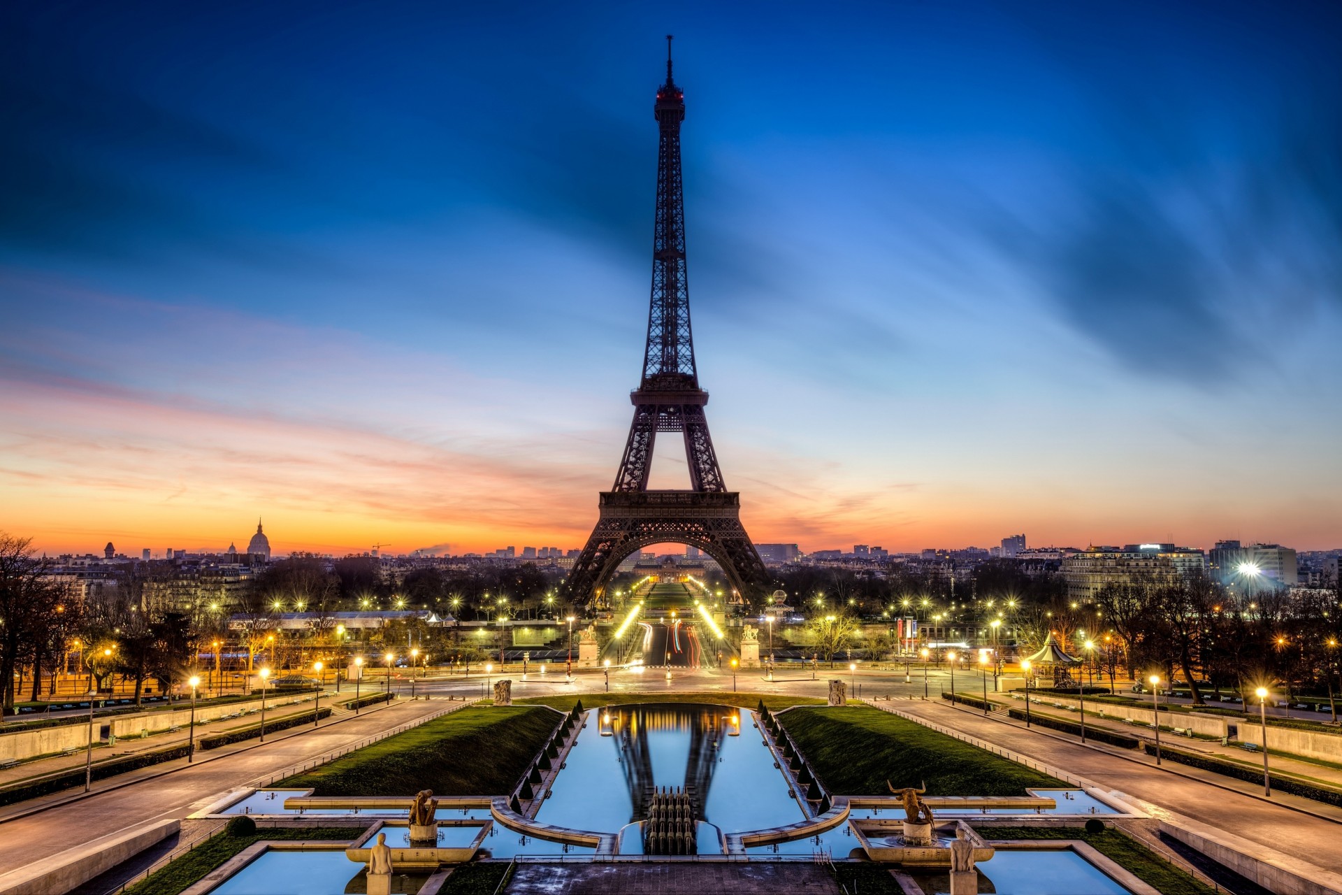 lumières nuit coucher de soleil france tour eiffel paris qatar airways la tour eiffel route ville fontaines éclairage phares