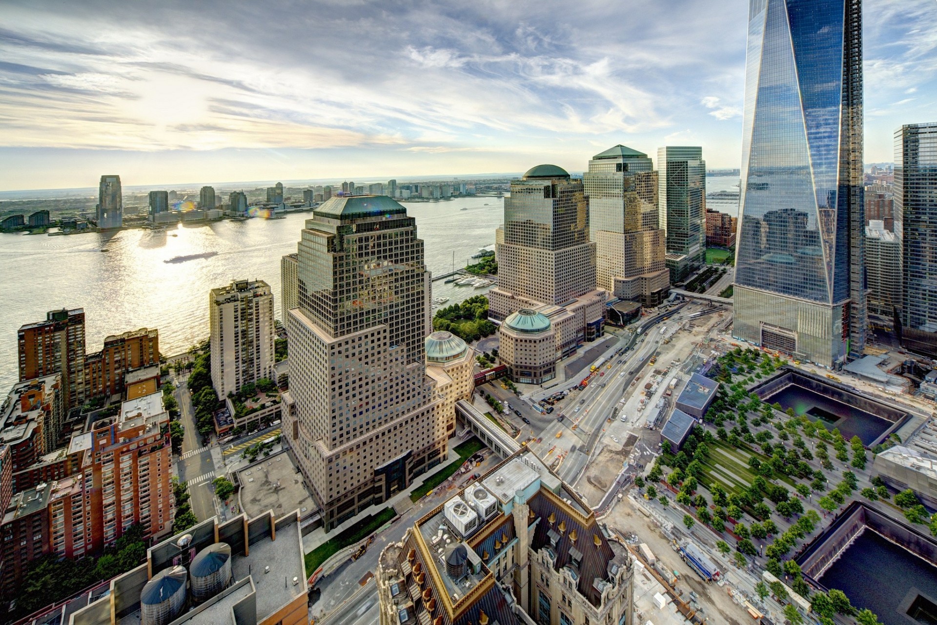 manhattan river hudson river new york panorama building hudson river