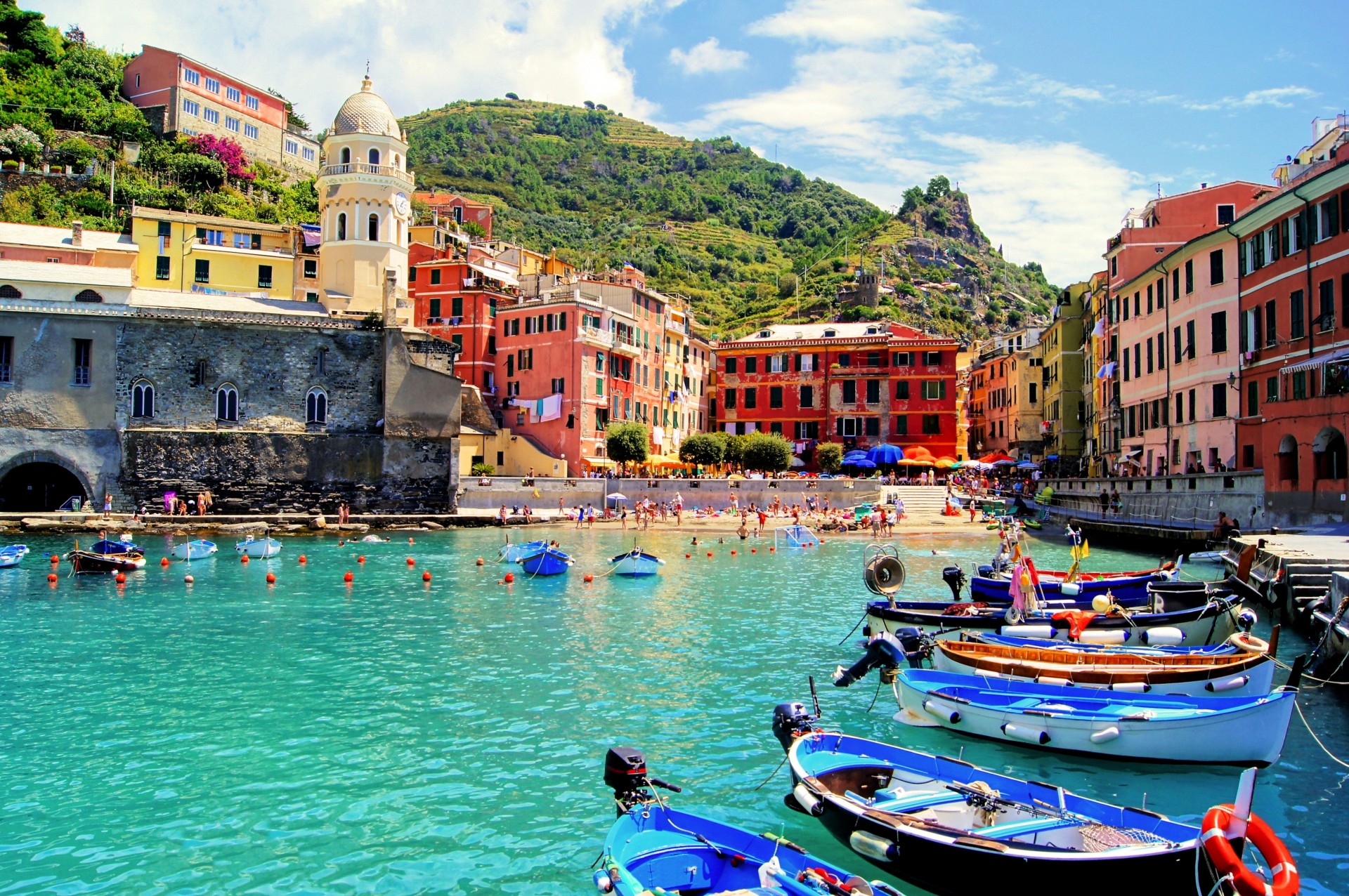 italy vernazza town sea