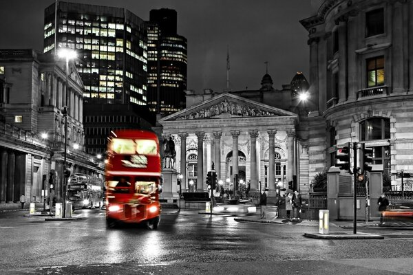 Il famoso autobus rosso di Londra