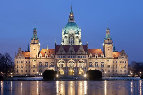 Schöner Palast in Hannover renoviert