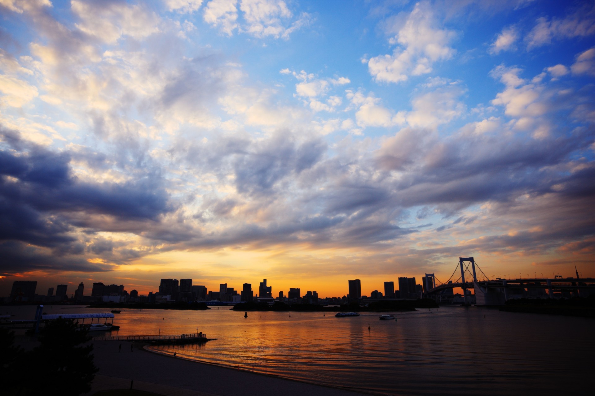 sonnenuntergang wolken brücke tokio stadt blau meer japan himmel