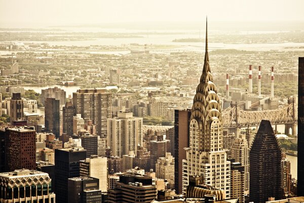 New Yorker Landschaft vor dem Hintergrund von Gebäuden und Gebäuden