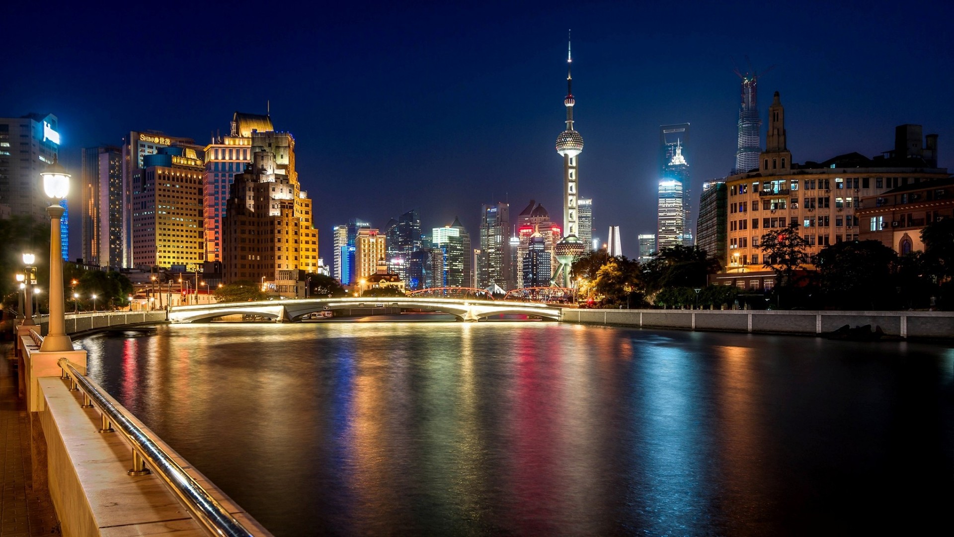 luci retroilluminazione notte fiume torre cina ponte grattacieli shanghai città luci costruzione illuminazione casa