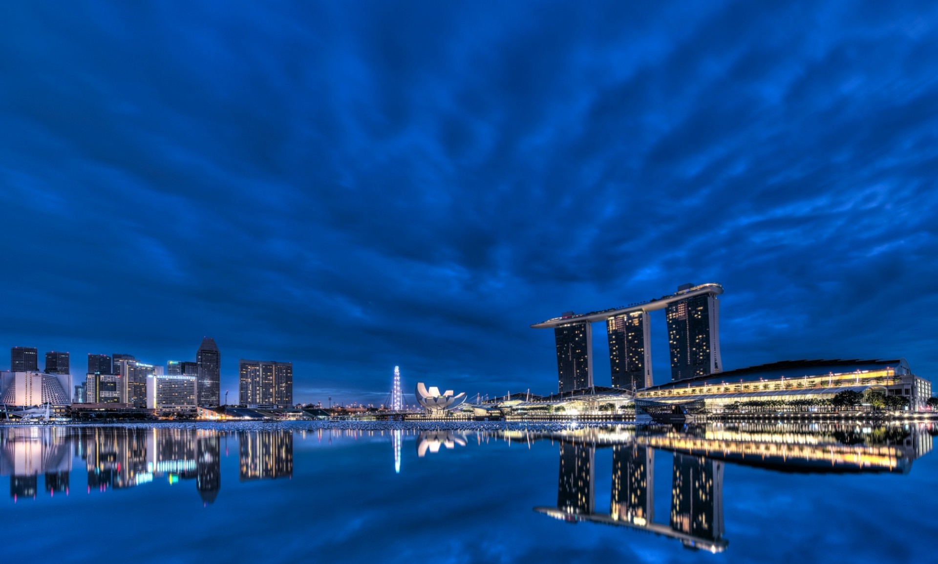 nubes bahía reflexión cielo azul arquitectura noche singapur luces ciudad-estado luces iluminación rascacielos metrópolis árboles