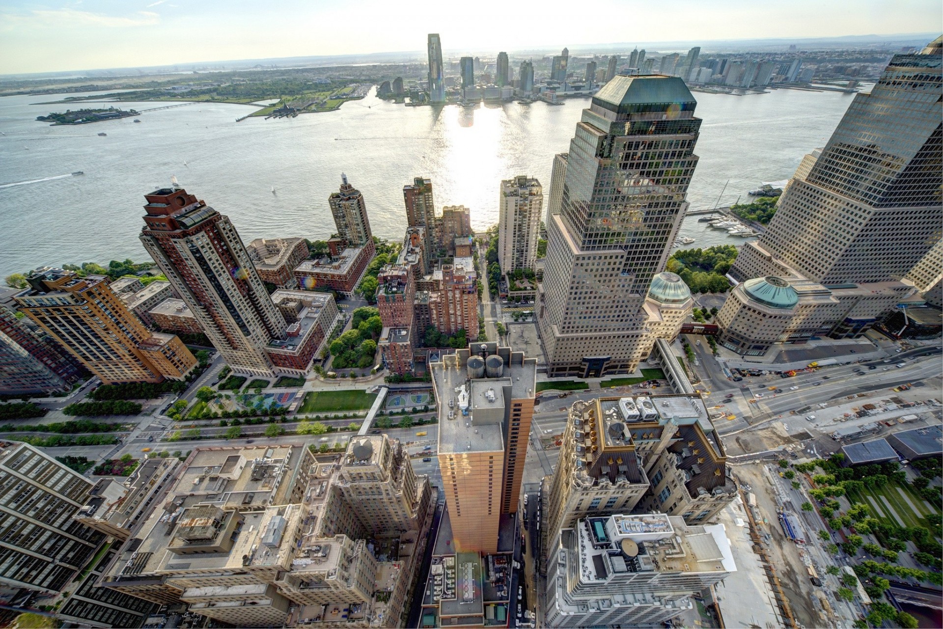 lower manhattan river new york skyscrapers panorama hudson river building manhattan hudson river