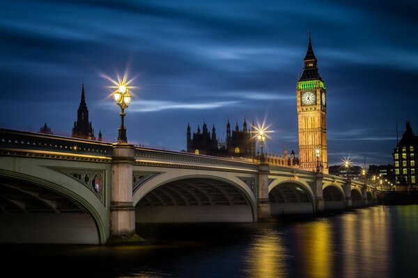 Puente de Londres en la torre Big Ben