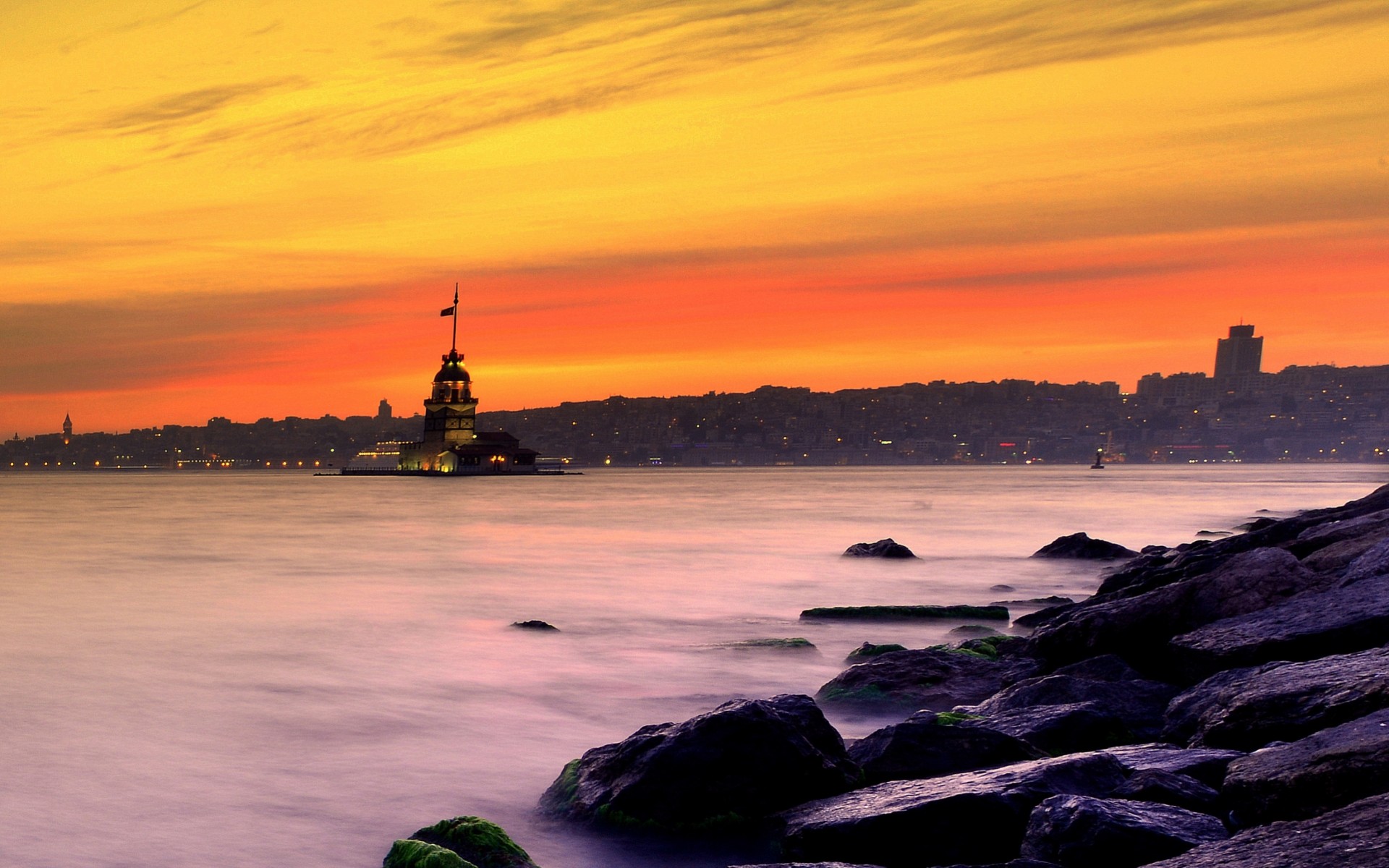 pierres mer istanbul coucher de soleil