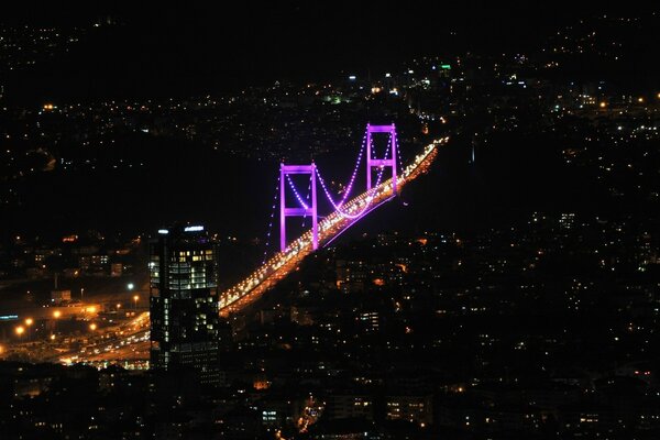 Istanbul notte ponte nero