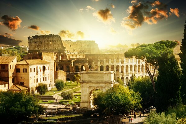 Amanecer sobre el Coliseo