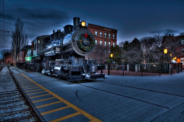 Locomotora de tren de Boston por la noche
