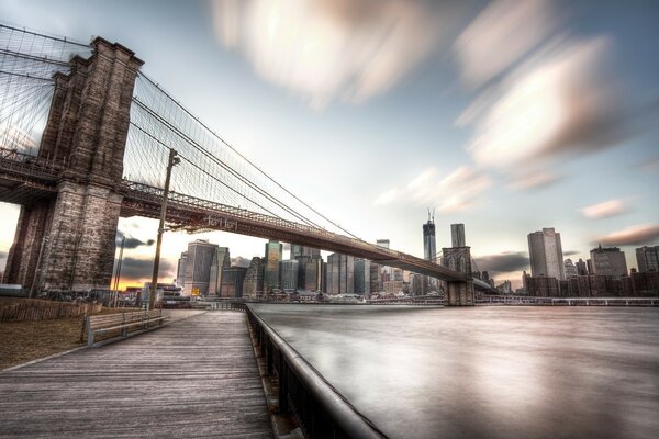 Pont de Brooklyn du désert