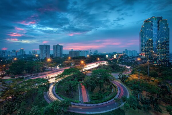 Jakarta nelle luci della metropoli