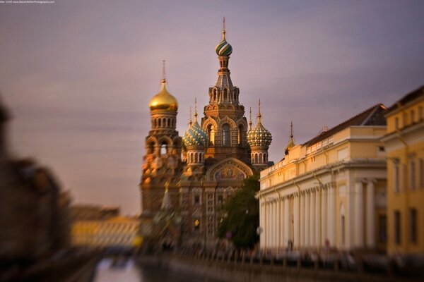 Focused photo on the temple in the sunset light