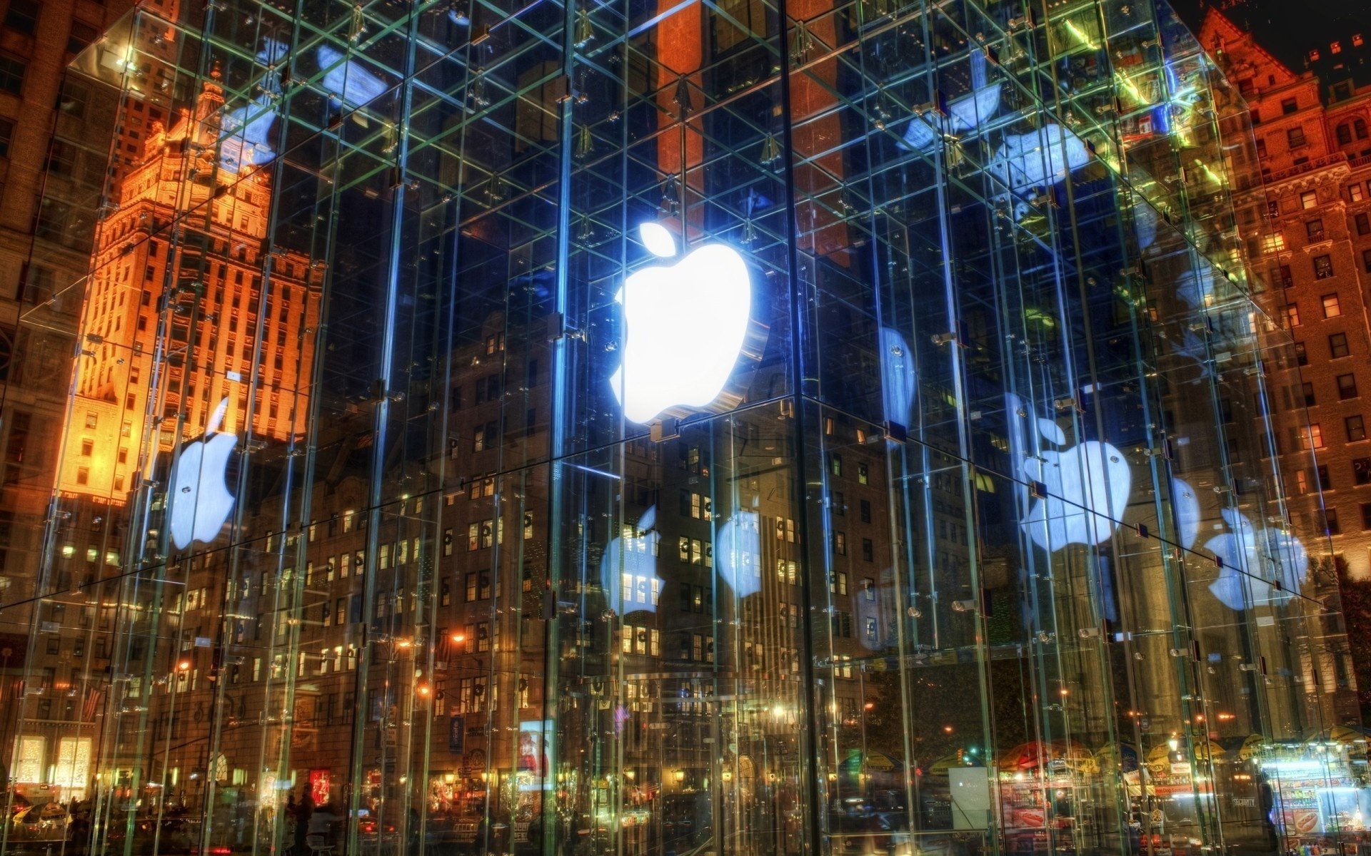 spiegelvitrine leuchtende äpfel glas apple embleme logos