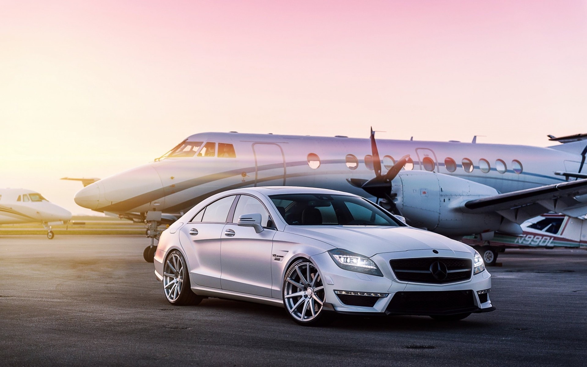 privat auto jets teuer strecke mercedes luxus