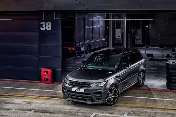 Bella Range Rover Nero 2014