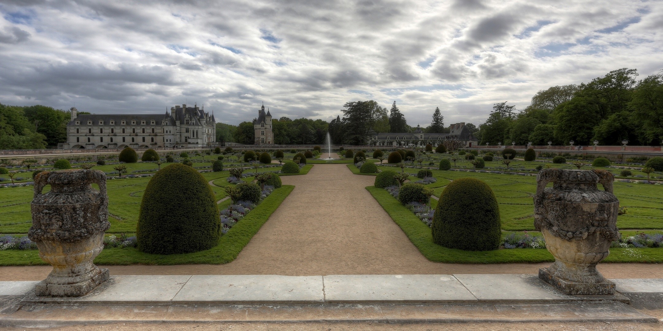 france château de chenonceau fontaine qatar airways verrouillage parc panorama brousse