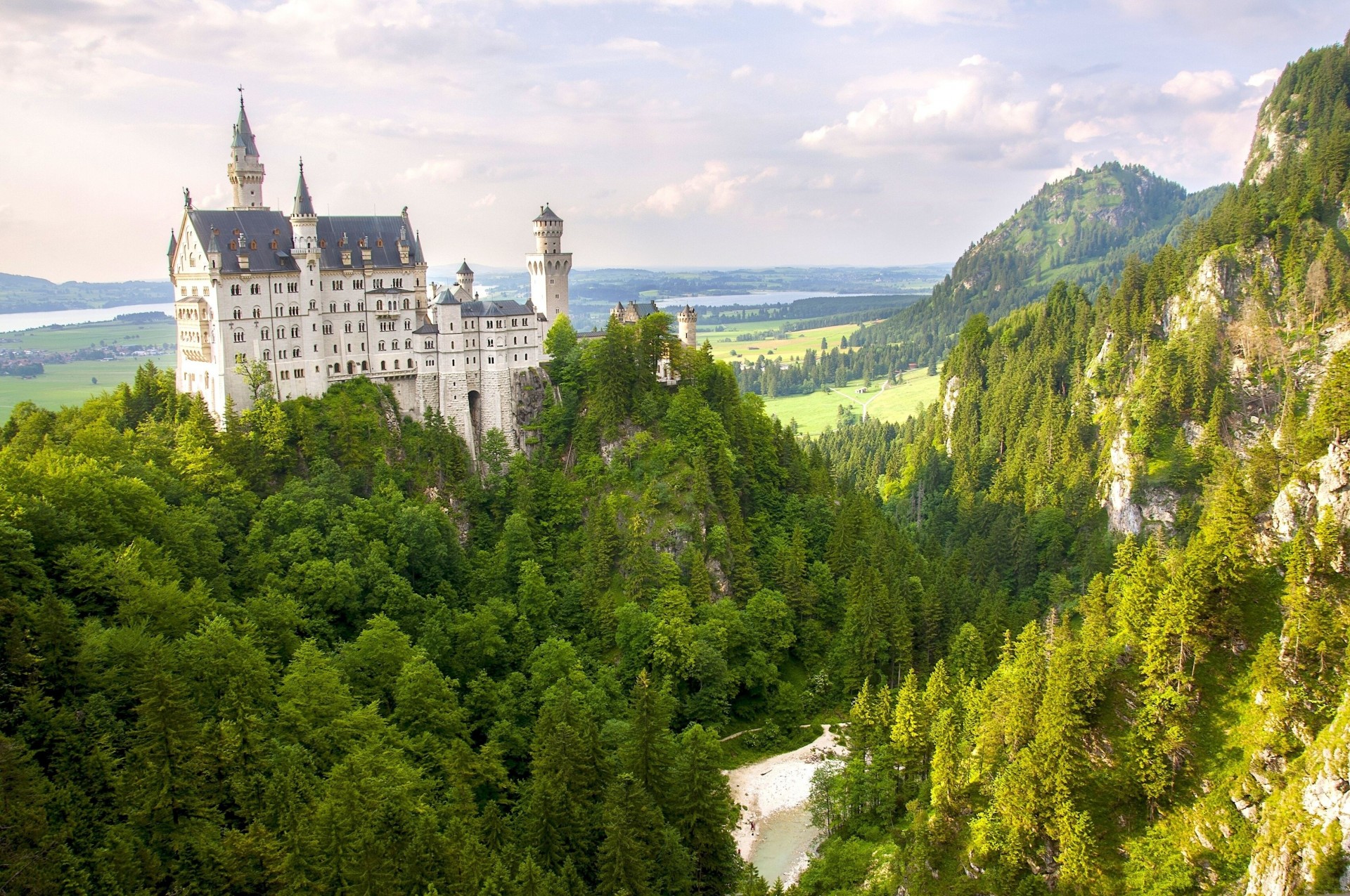 bloqueo bosque panorama baviera alemania reparación castillo de neuschwanstein montañas