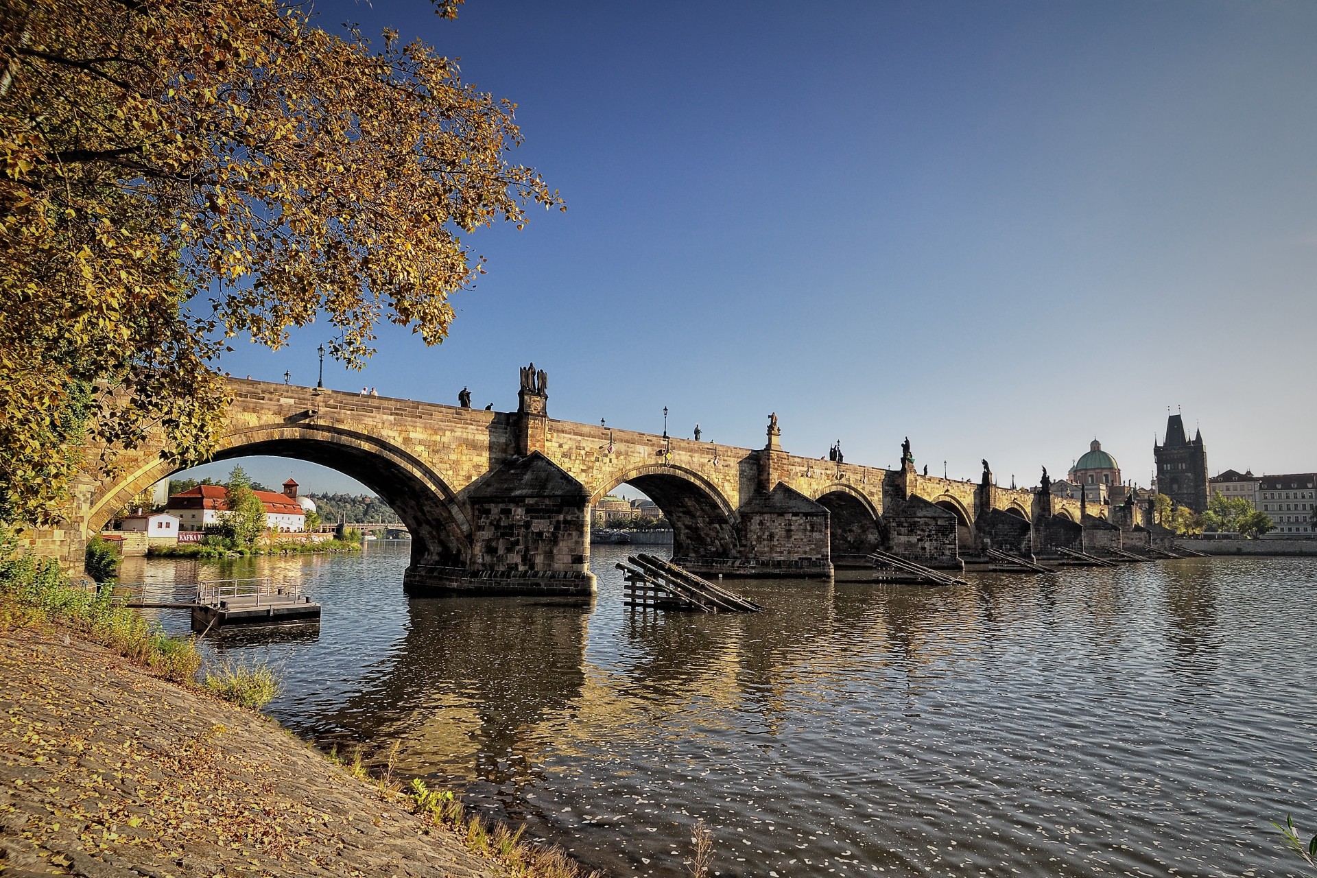 autumn charles bridge prague