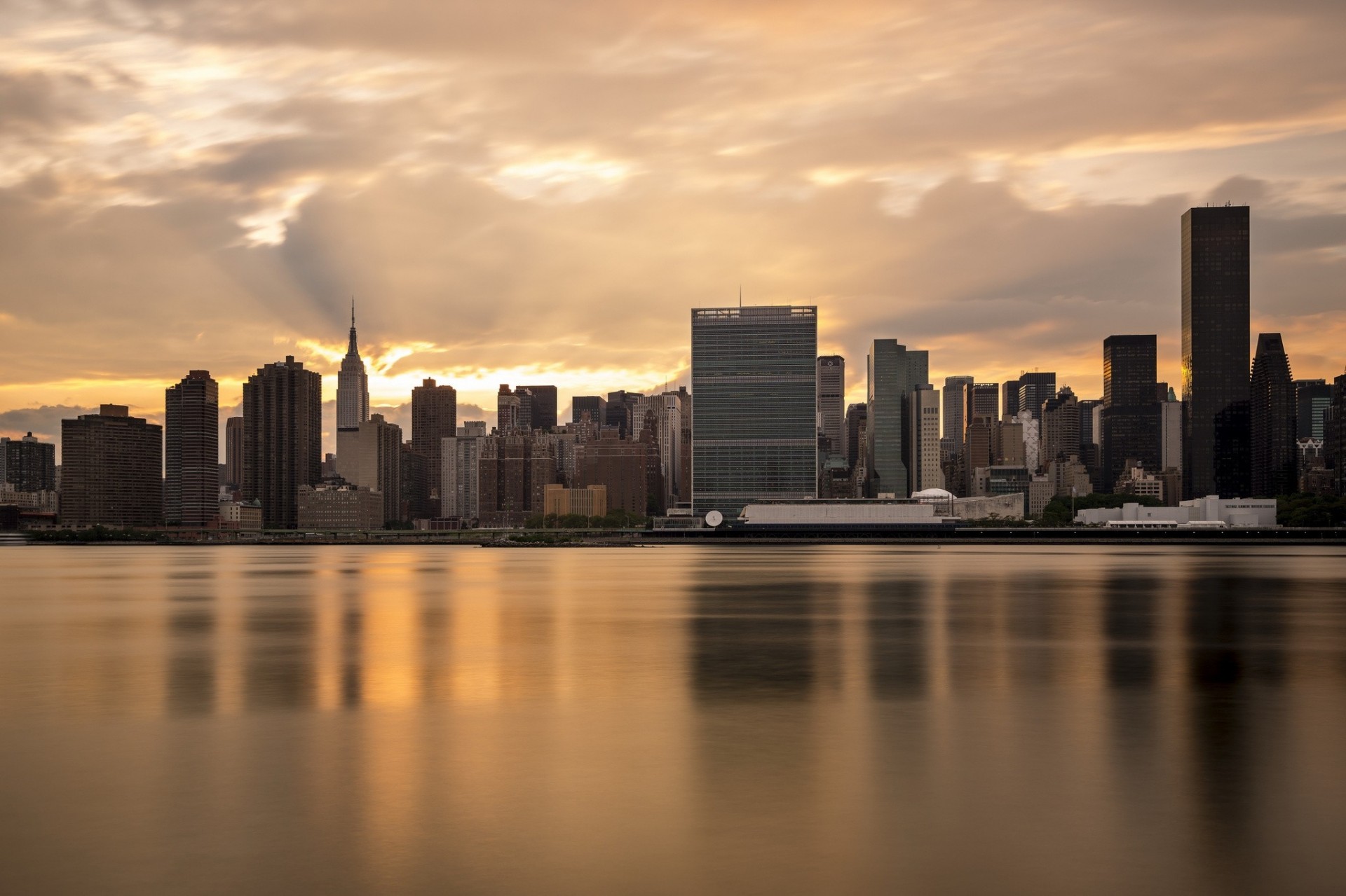 manhattan new york stati uniti città acqua riflessione