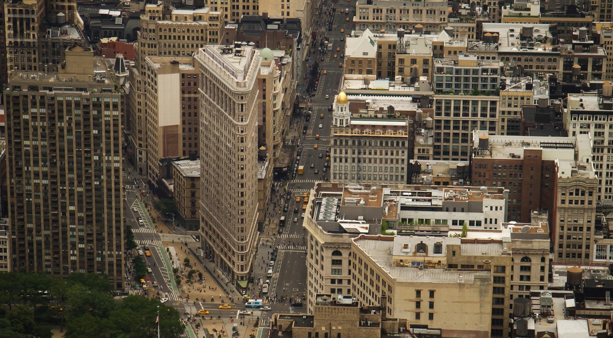 building new york grey town