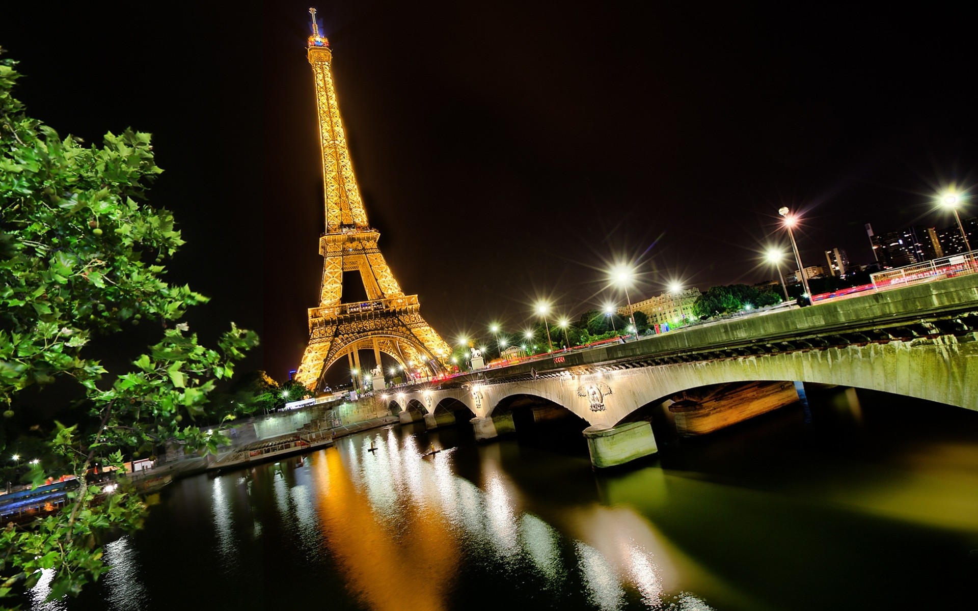 parís torre eiffel qatar airways la tour eiffel