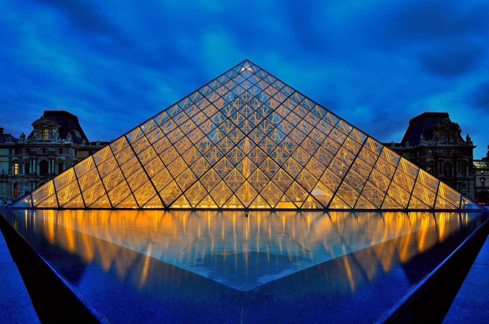 francia parís pirámide museo louvre