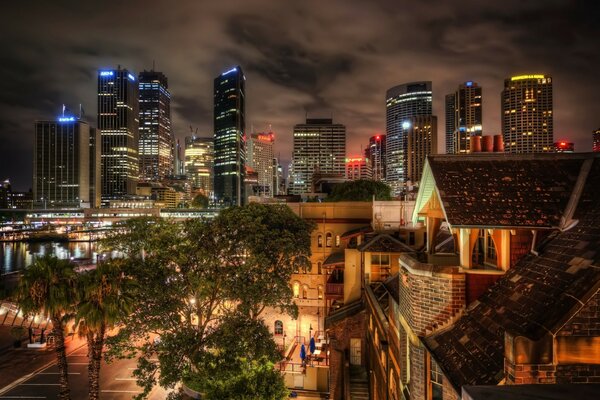 Hermosas casas de la noche de Sydney