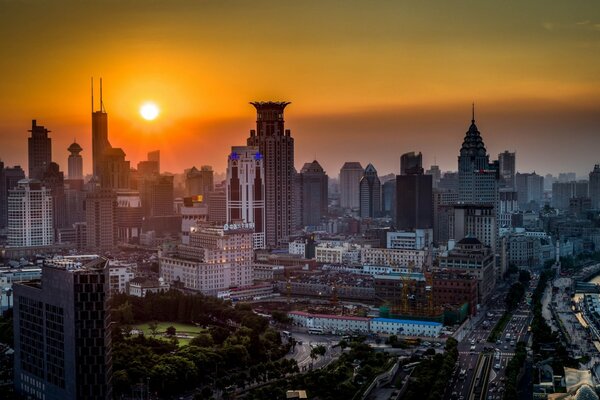 Piękny zachód Słońca w Szanghaju