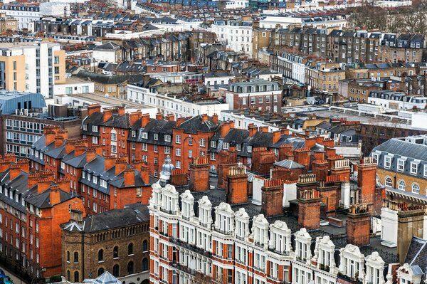 Panoramic view of English buildings in London