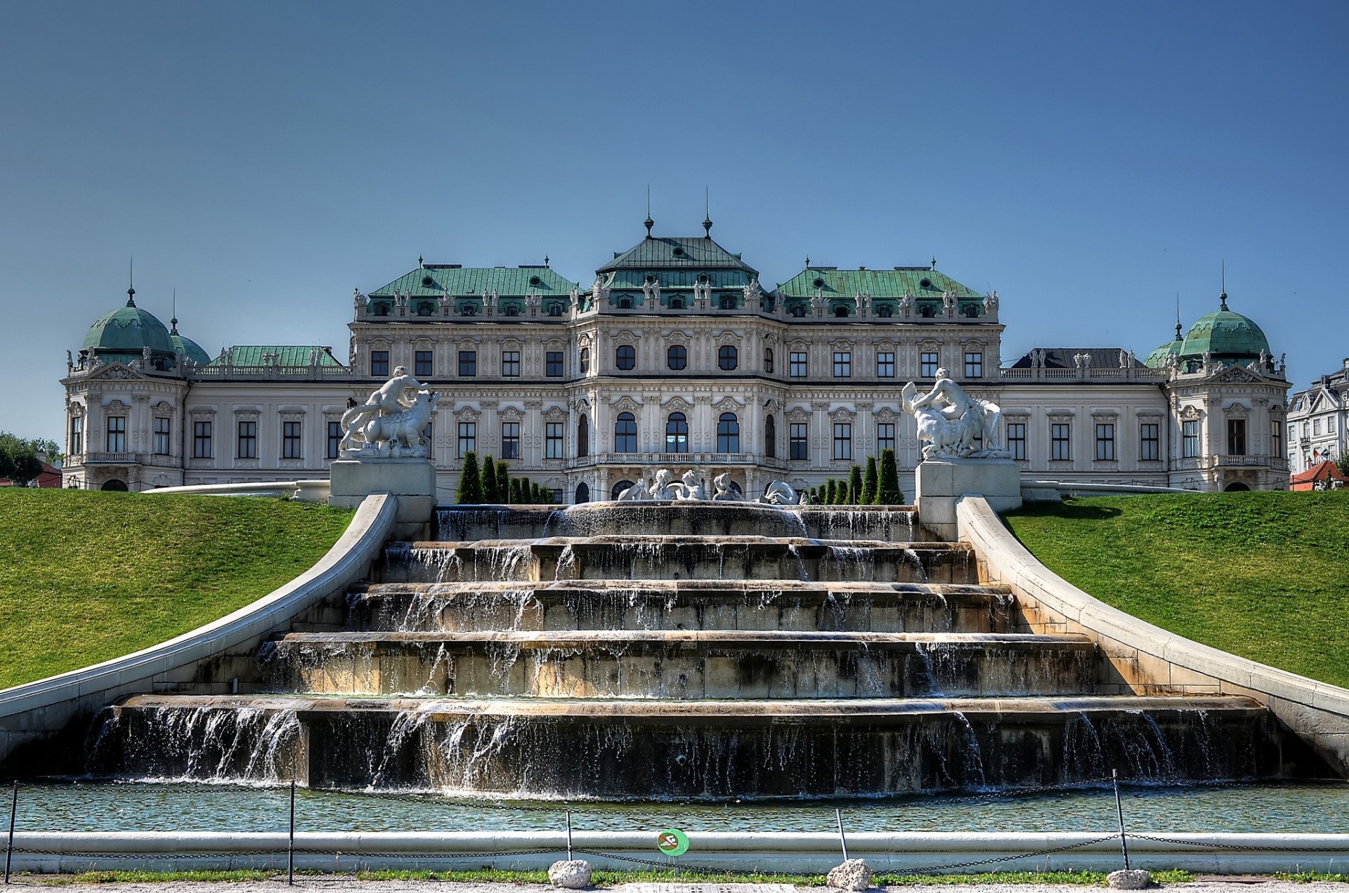 viena escultura cenador palacio fuente hallstatt austria