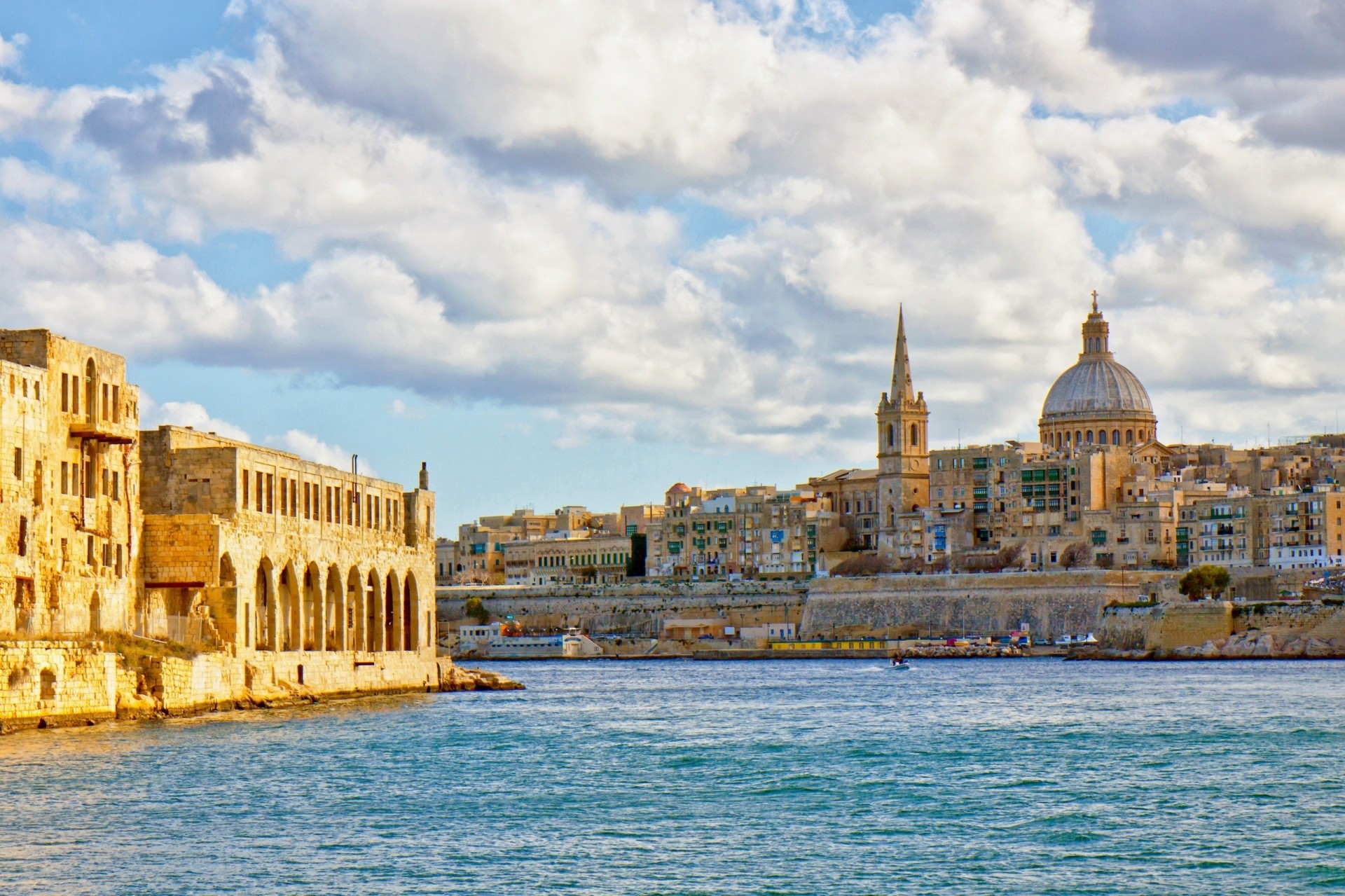 malta mare mediterraneo valletta