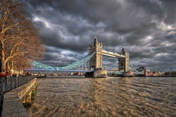 Thunderclouds hanging over Tower Bridge