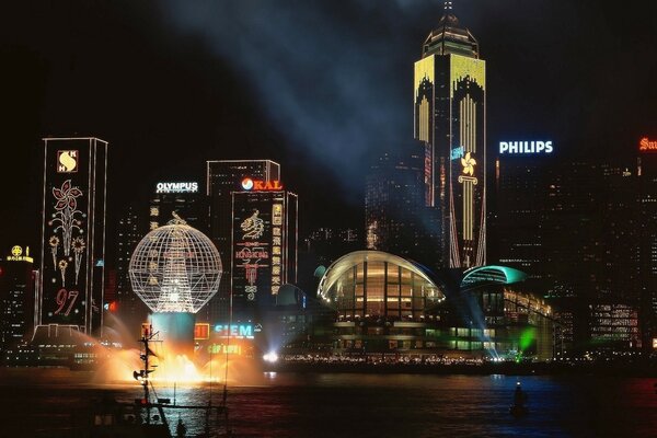 Lumières de la ville nocturne de Hong Kong