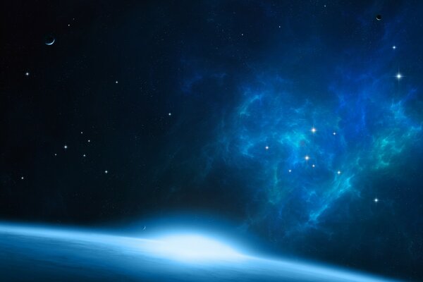 Il bagliore della nebulosa e delle stelle sopra il pianeta